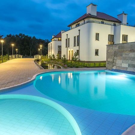 Apartament Baltica Z Ogrodkiem - W Ustronnym Miejscu Tuz Przy Plazy Rogowo  Luaran gambar