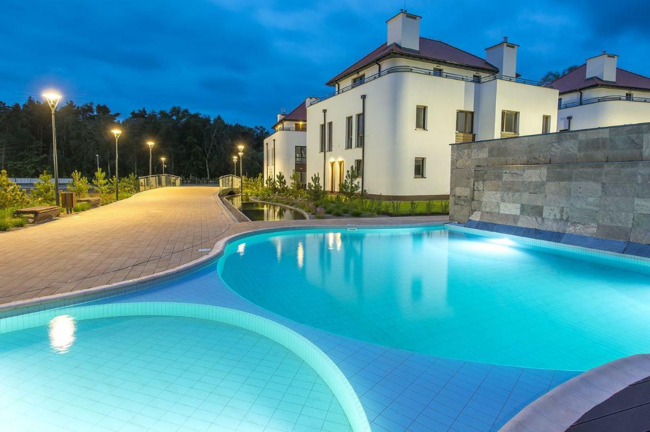 Apartament Baltica Z Ogrodkiem - W Ustronnym Miejscu Tuz Przy Plazy Rogowo  Luaran gambar
