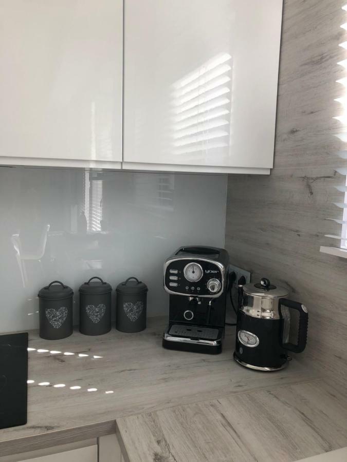 Apartament Baltica Z Ogrodkiem - W Ustronnym Miejscu Tuz Przy Plazy Rogowo  Luaran gambar