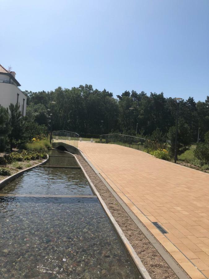 Apartament Baltica Z Ogrodkiem - W Ustronnym Miejscu Tuz Przy Plazy Rogowo  Luaran gambar
